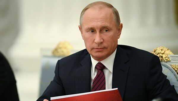 <br />
Путин обсудит с президентом Египта чартерное авиасообщение<br />
