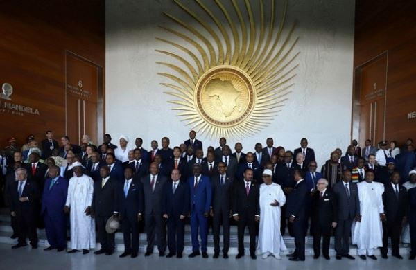 <br />
Jeune Afrique о предстоящем саммите «Россия—Африка»: Кремль ищет новый курс<br />
